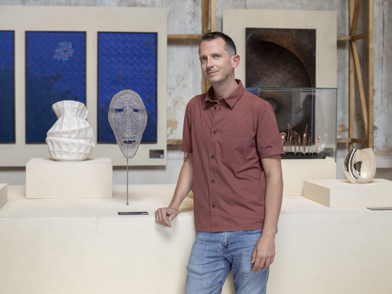 Artisan: Giacomo BeavatiWire sculptorInterwoven 2025Seville, Spain